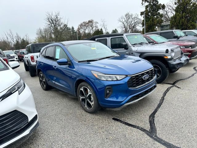 Certified 2023 Ford Escape ST-Line Select w/ Tech Pack #2 image 7