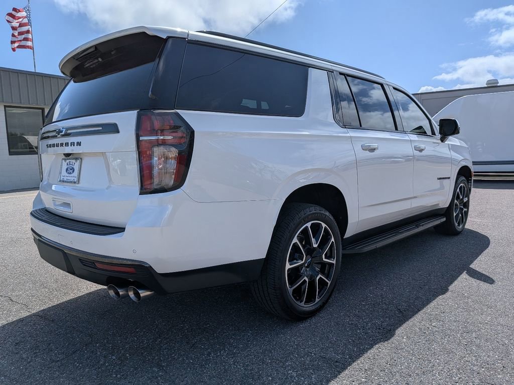 Used 2022 Chevrolet Suburban RST w/ Sport Performance Package image 6