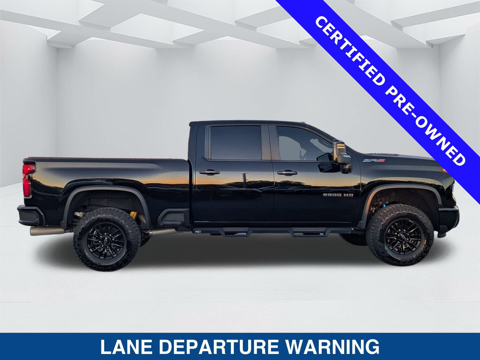 Used 2024 Chevrolet Silverado 2500 ZR2 w/ Technology Package video 3