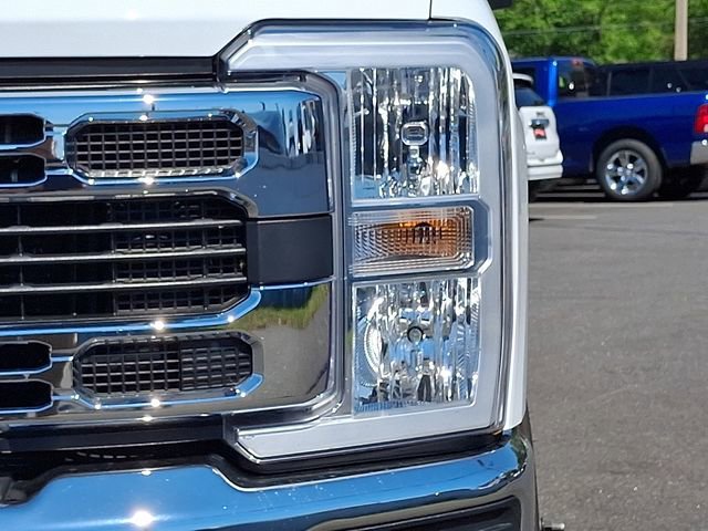 Certified 2026 Ford F350 XLT image 9