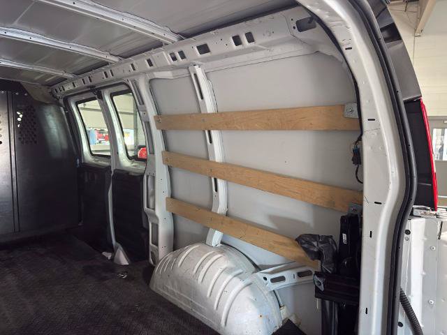 Used 2025 Chevrolet Express 2500 w/ Driver Convenience Package RWD image 14