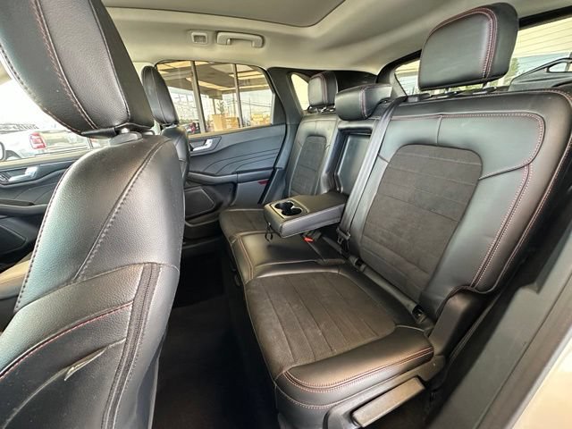 Certified 2022 Ford Escape SEL w/ SEL Stealth AWD Package image 21
