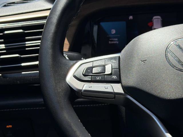 Used 2024 Volkswagen Atlas SE FWD image 12