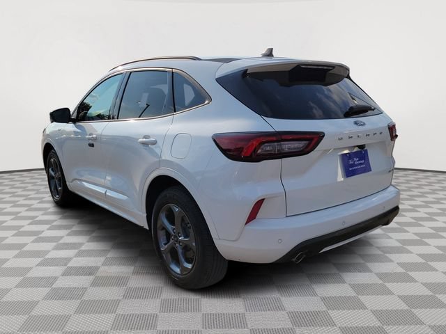 Certified 2024 Ford Escape ST-Line w/ Tech Pack #1 AWD/4WD image 3
