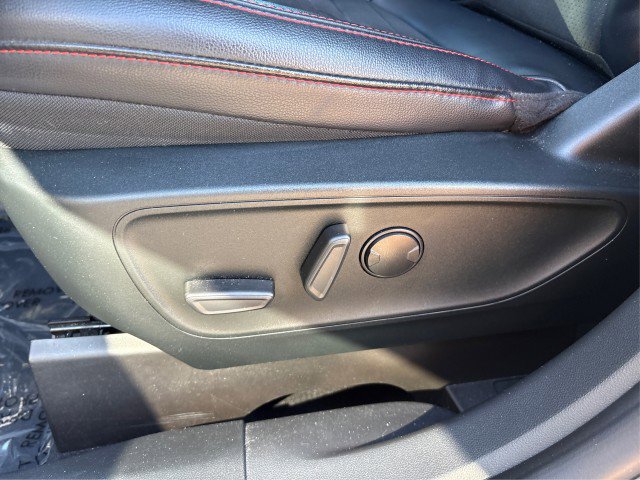 Certified 2022 Ford Escape SEL w/ SEL Stealth AWD Package image 18
