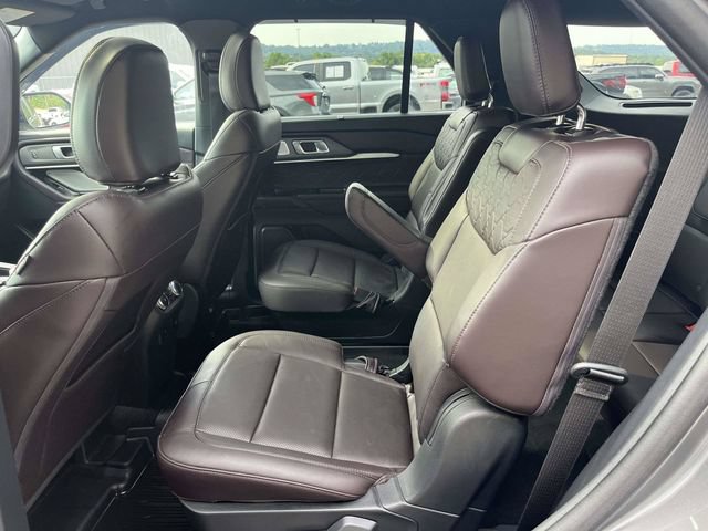 Certified 2025 Ford Explorer Platinum w/ Ultimate Package RWD image 13