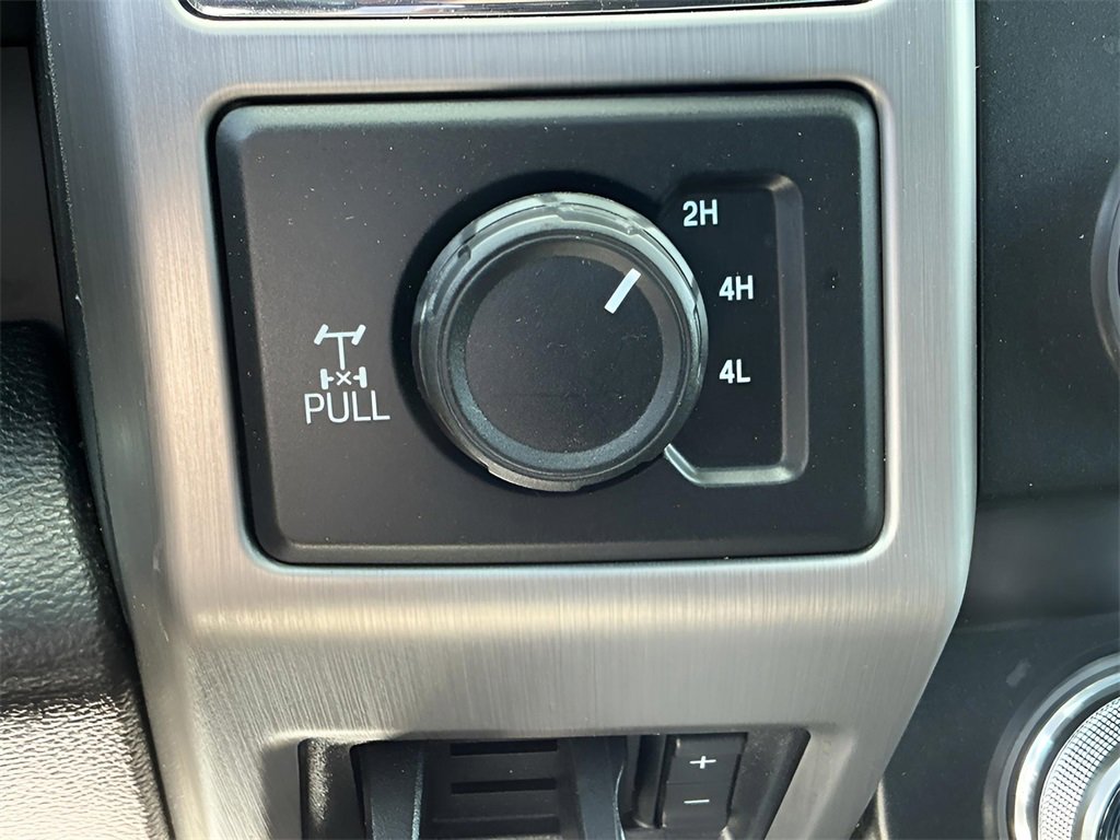 Certified 2021 Ford F350 Platinum w/ Tremor Off-Road Package image 39