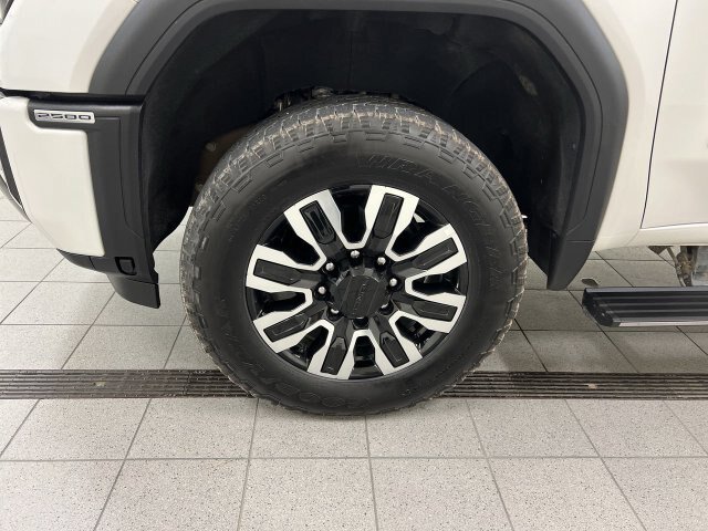Used 2025 GMC Sierra 2500 Denali Ultimate AWD/4WD image 10
