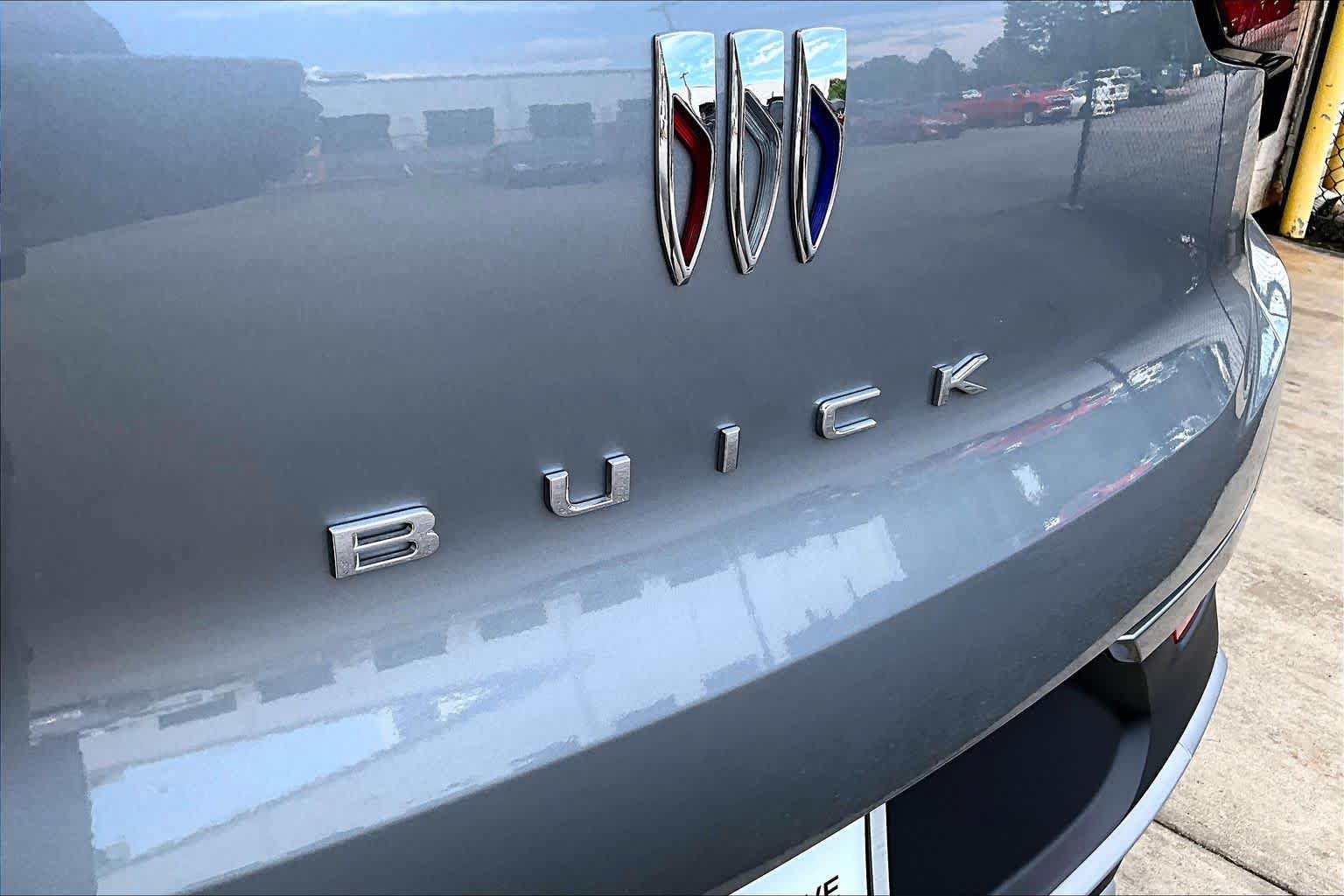 Used 2024 Buick Encore GX Preferred FWD image 30