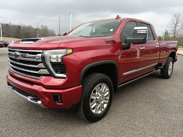 Used 2024 Chevrolet Silverado 2500 High Country w/ High Country Premium Package AWD/4WD image 7