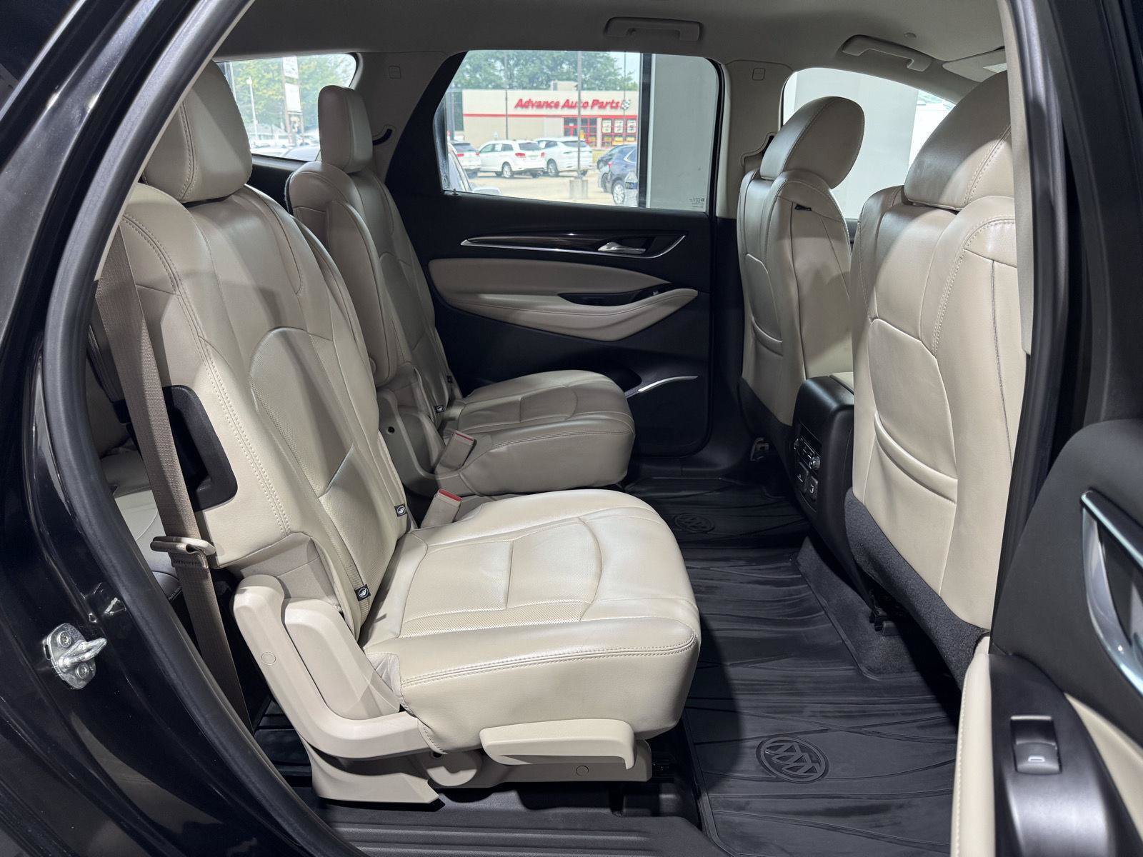 Used 2018 Buick Enclave Premium w/ LPO, Hit The Road Package AWD/4WD image 25