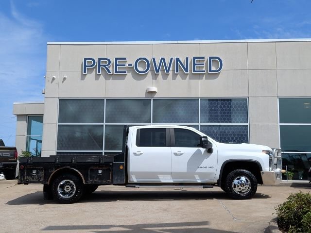 Used 2023 Chevrolet Silverado 3500 LT AWD/4WD image 2