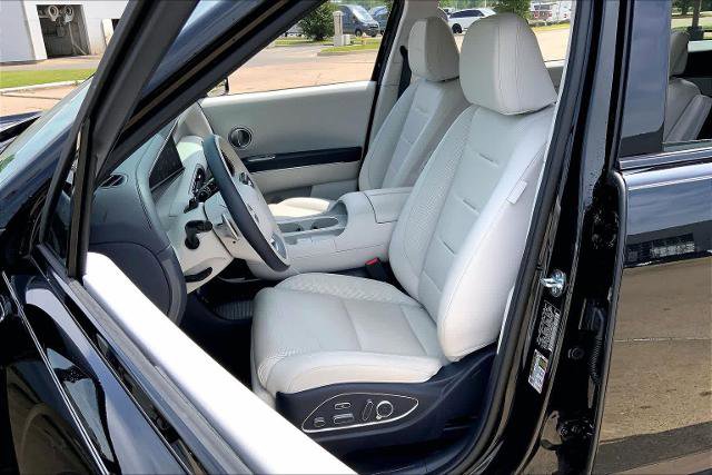 Used 2026 Hyundai Palisade Calligraphy FWD image 8