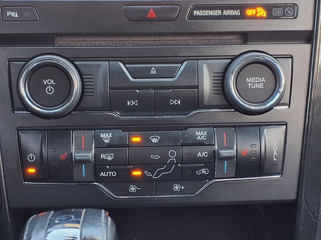 Certified 2018 Ford Explorer XLT w/ Equipment Group 202A image 15