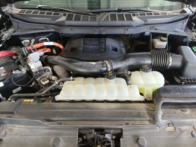 Certified 2021 Ford F150 Lariat w/ Equipment Group 502A High image 18