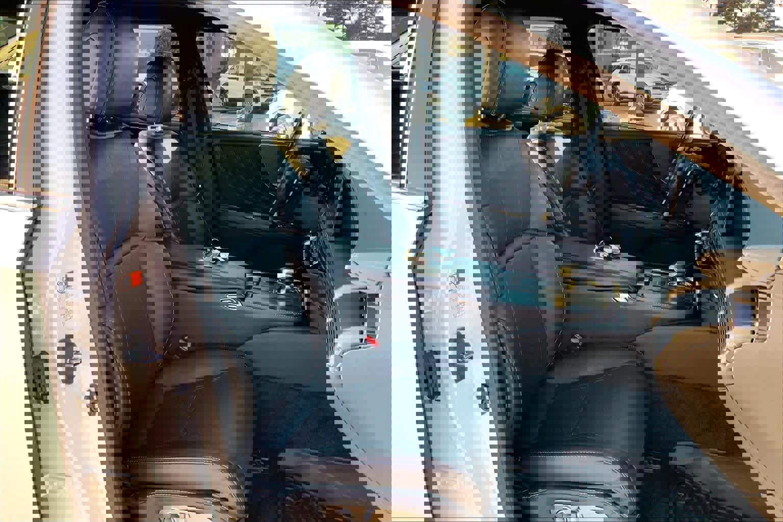 Used 2021 Lexus LS 500 w/ Accessory Package (Z2) image 8