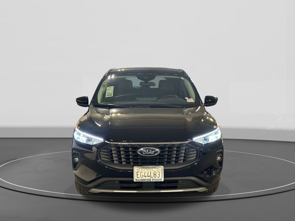 Certified 2025 Ford Escape Base image 6