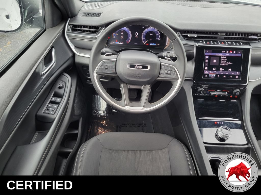 Used 2024 Jeep Grand Cherokee L Laredo RWD image 19