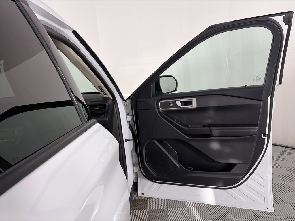Certified 2022 Ford Explorer 4WD image 29