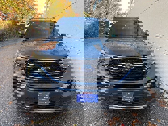 Certified 2020 Ford Explorer XLT w/ Equipment Group 202A image 3