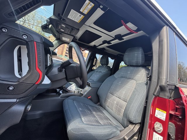 Certified 2025 Ford Bronco Heritage Edition AWD/4WD image 12