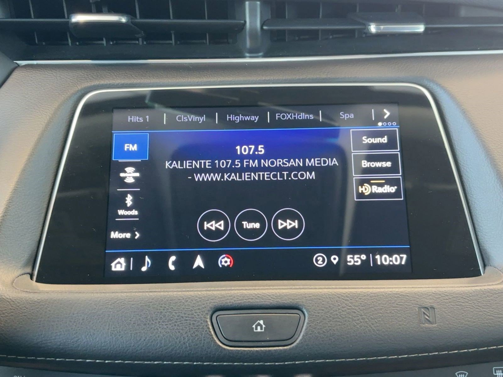 Used 2021 Cadillac XT4 Luxury w/ Cold Weather Package image 24