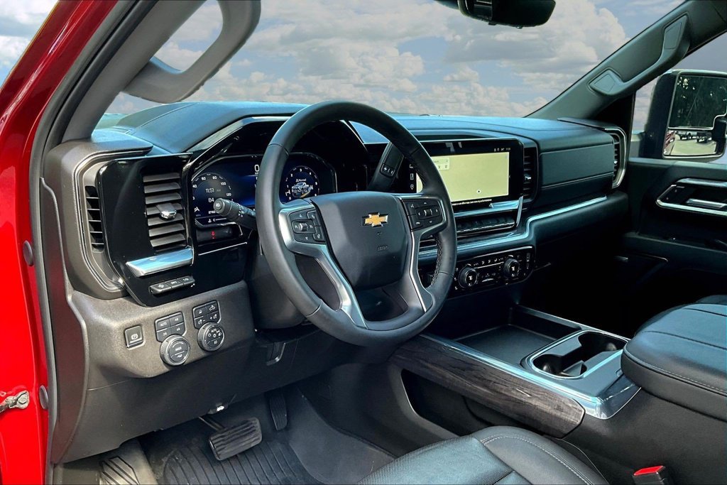 Used 2024 Chevrolet Silverado 2500 LTZ w/ LTZ Premium Package AWD/4WD image 20