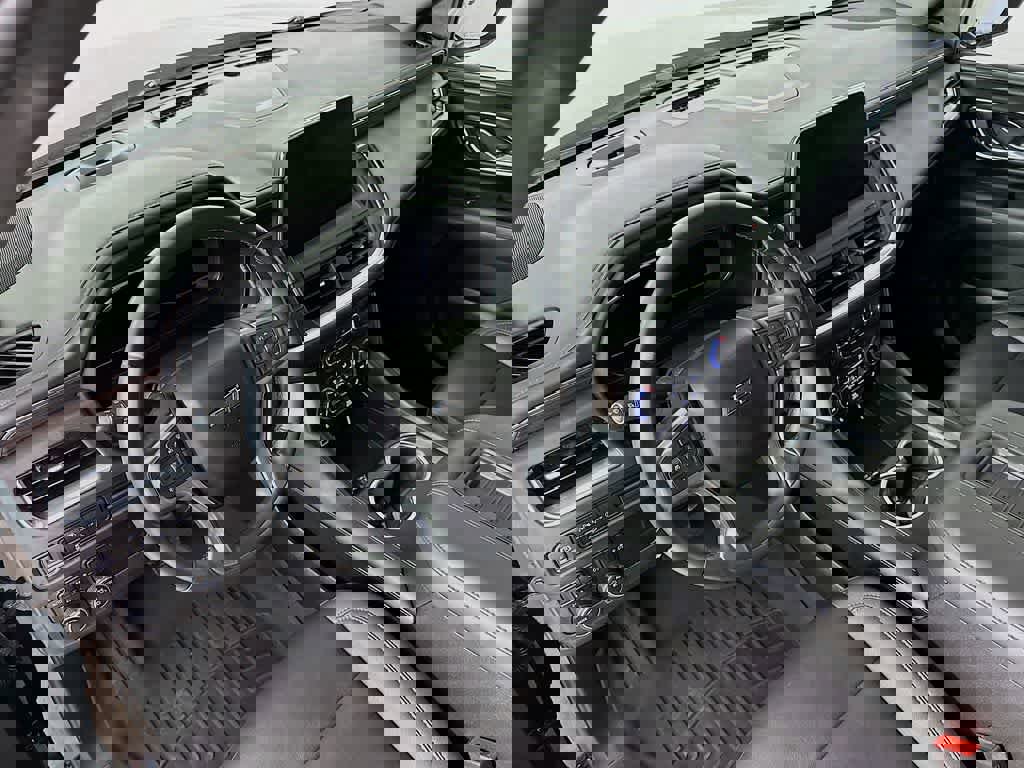 Used 2023 Chevrolet Tahoe Z71 image 2