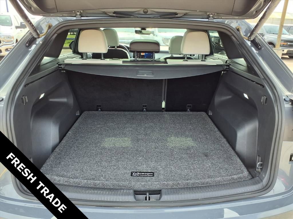 Used 2024 Volkswagen Atlas Cross Sport SEL Premium R-Line AWD/4WD image 29