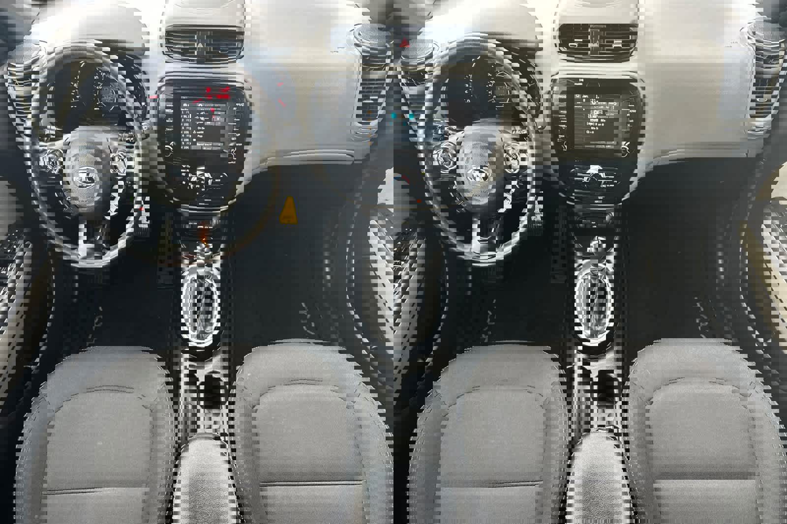 Used 2019 Kia Soul + image 9