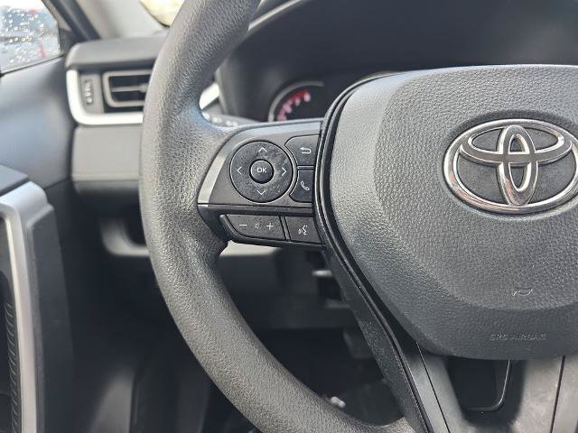 Used 2024 Toyota RAV4 LE AWD/4WD image 28