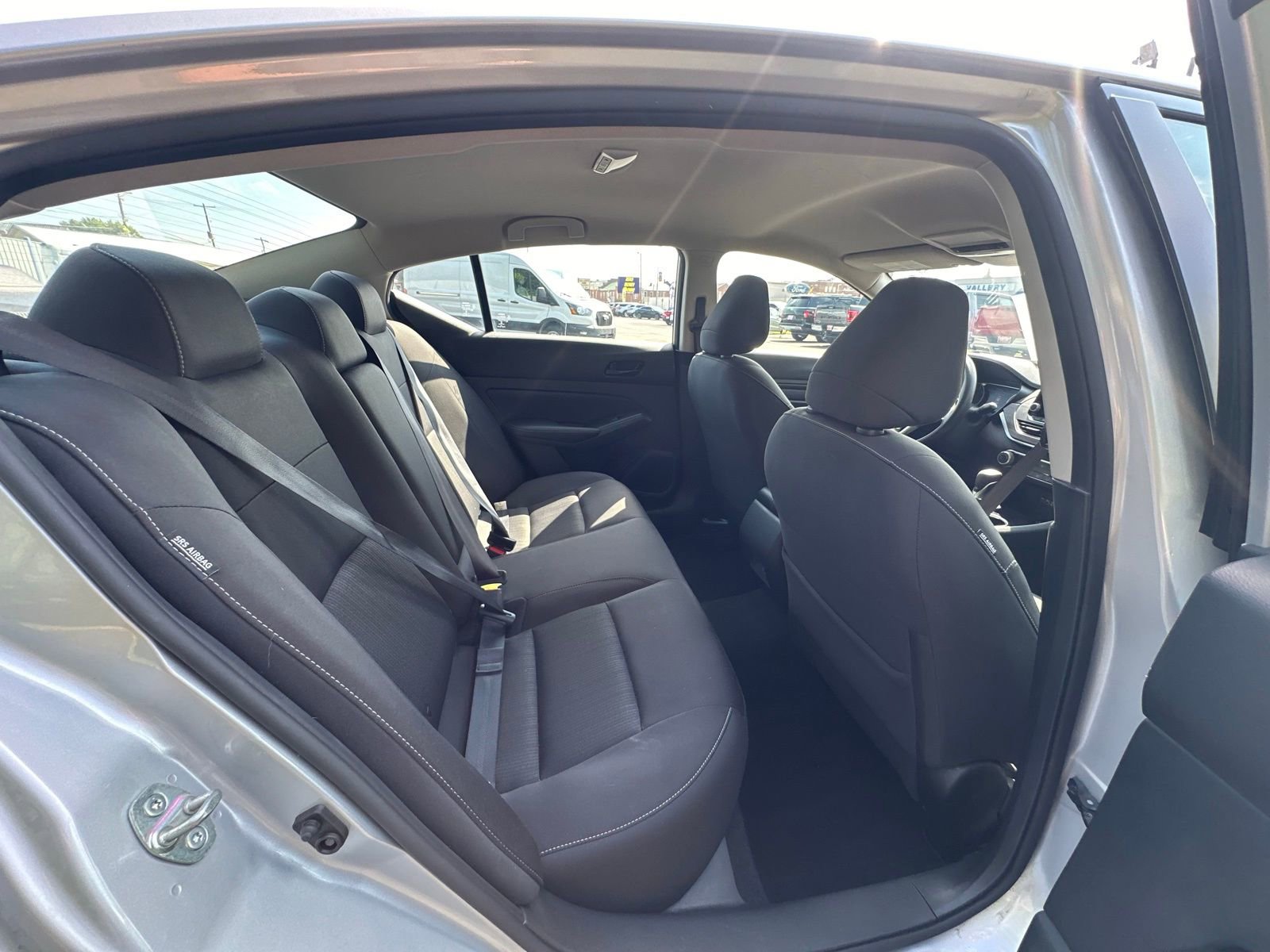 Used 2024 Nissan Altima 2.5 SV FWD image 29