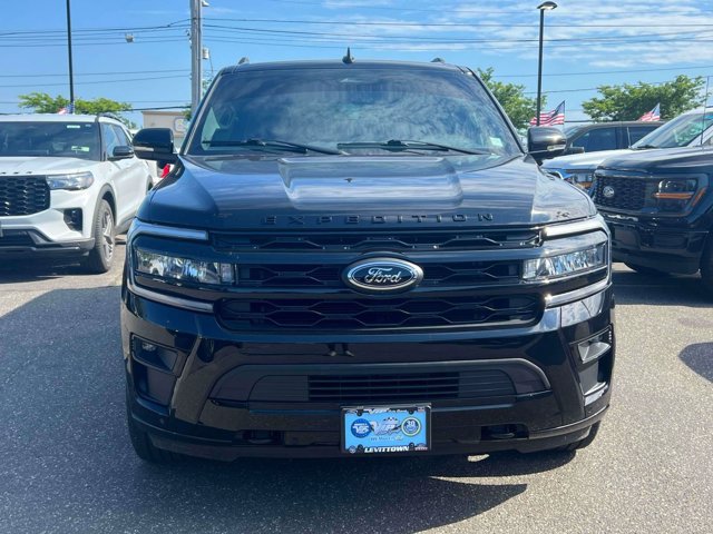 Certified 2023 Ford Expedition Max Limited AWD/4WD image 2