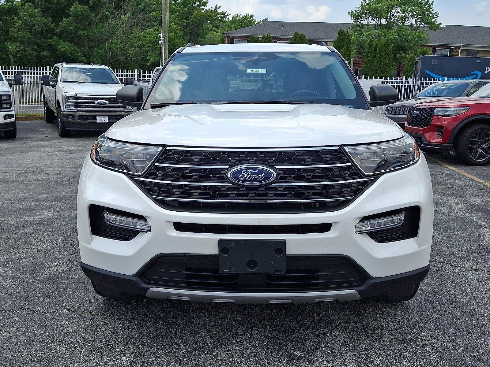 Certified 2023 Ford Explorer XLT w/ Equipment Group 202A AWD/4WD image 2