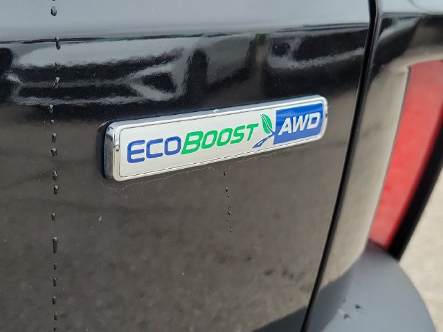 Certified 2020 Ford Escape Titanium AWD/4WD image 11
