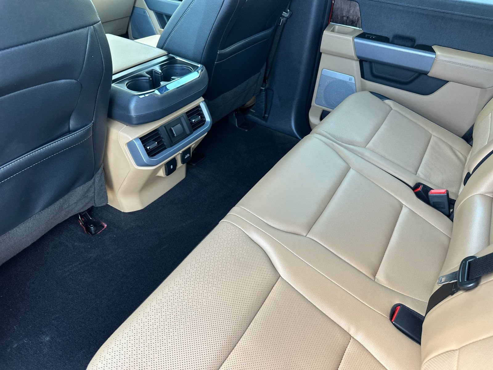 Certified 2023 Ford F150 Lariat w/ Trailer Tow Package AWD/4WD image 13