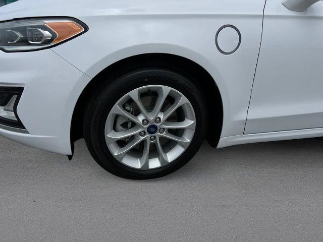 Certified 2019 Ford Fusion Energi Titanium FWD image 9