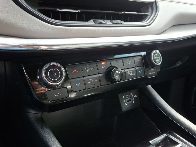 Used 2023 Jeep Compass Limited AWD/4WD image 16