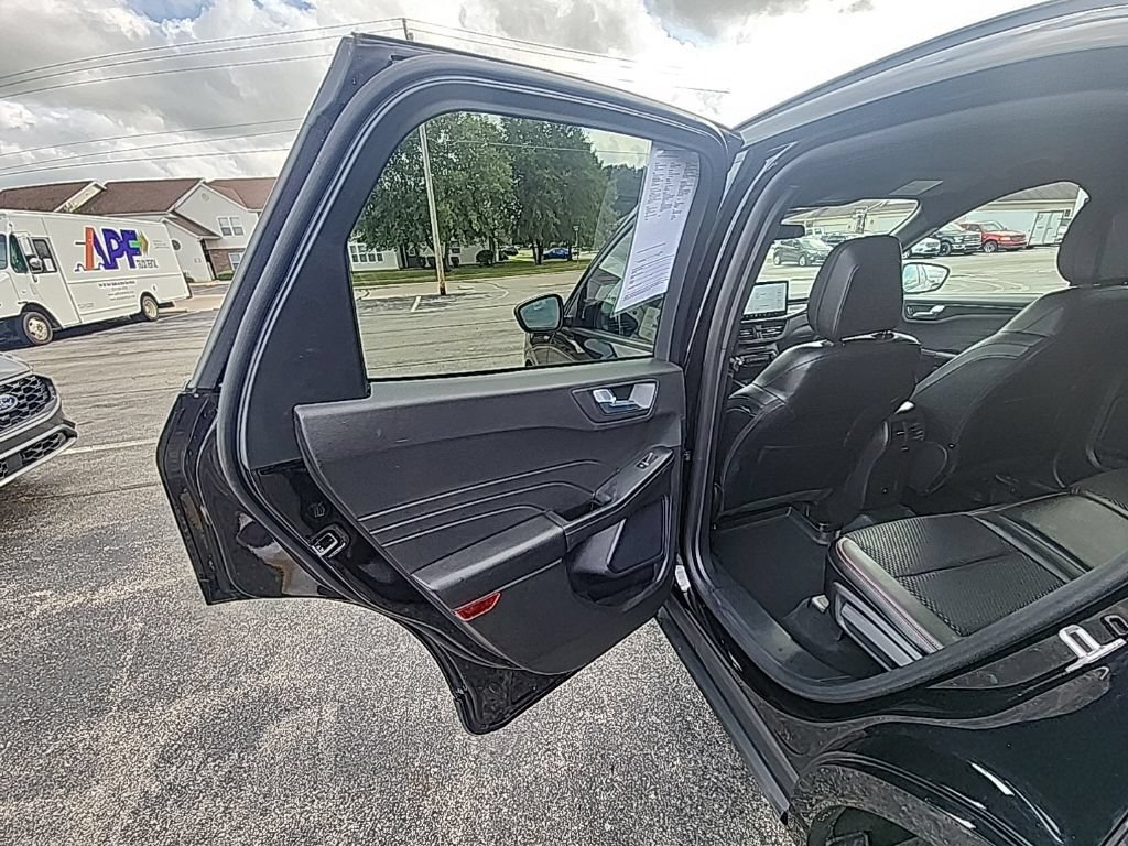 Certified 2024 Ford Escape ST-Line w/ Tech Pack #1 AWD/4WD image 21