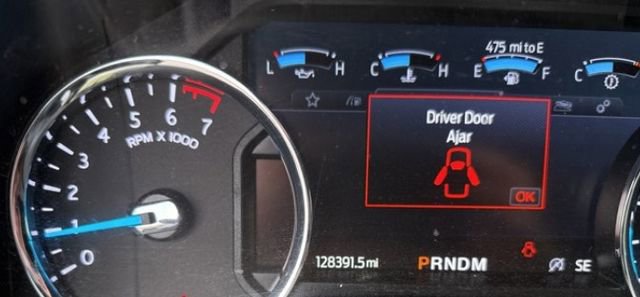 Certified 2021 Ford Expedition XLT image 4