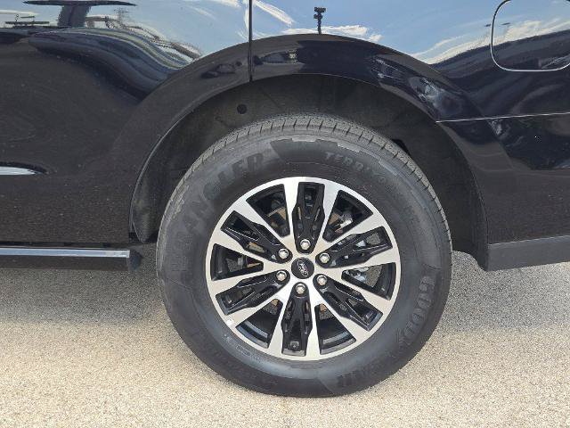 Certified 2025 Ford Expedition Platinum AWD/4WD image 16