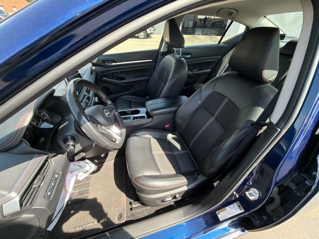 Used 2024 Nissan Altima 2.5 SR FWD image 14
