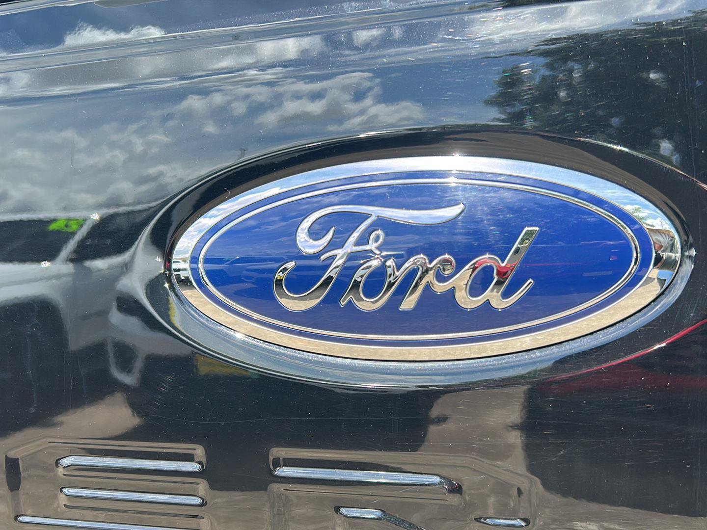 Certified 2025 Ford F250 Lariat w/ Lariat Ultimate Package AWD/4WD image 34