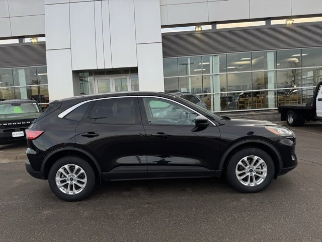 Certified 2020 Ford Escape SE image 4