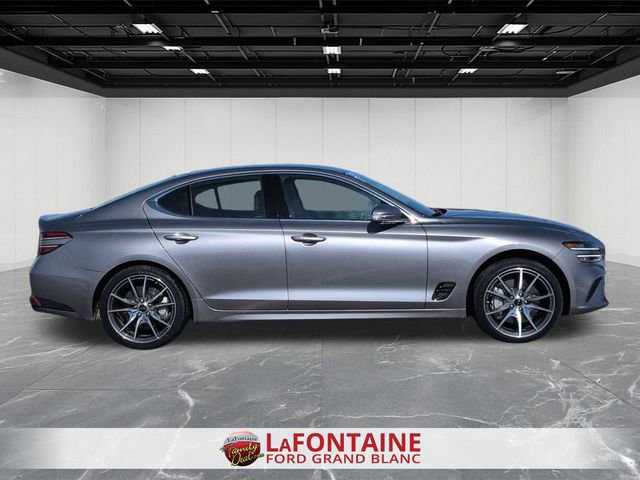 Used 2025 Genesis G70 2.5T image 3
