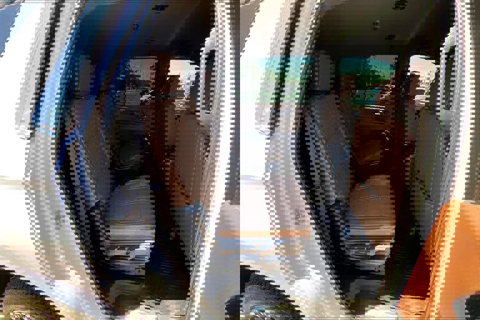 Used 2025 Chevrolet Tahoe High Country image 20