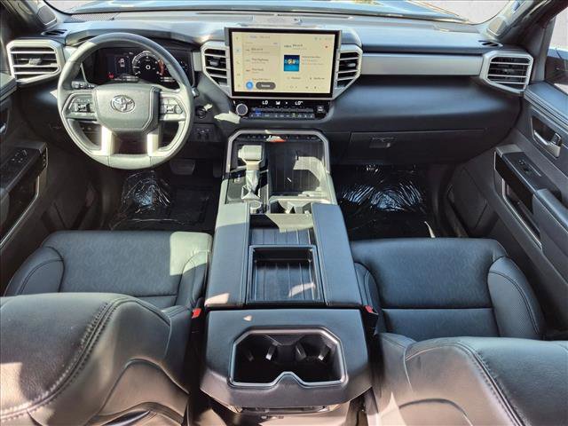 Used 2025 Toyota Tundra Limited AWD/4WD image 25