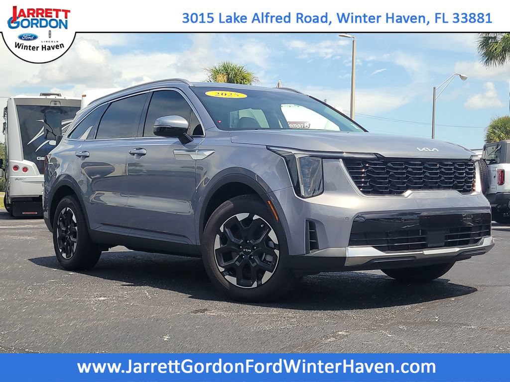 Used 2025 Kia Sorento S