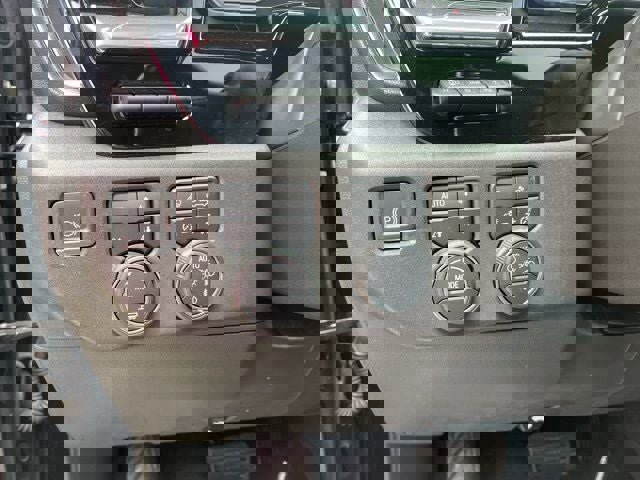 Used 2022 Chevrolet Silverado 1500 High Country w/ Technology Package image 39