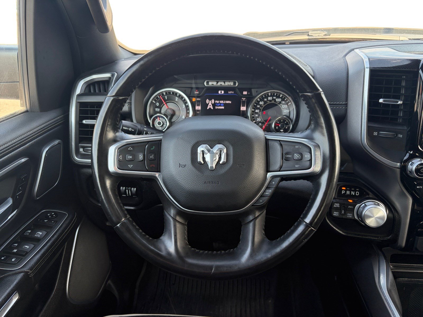 Used 2022 RAM 1500 Laramie AWD/4WD image 13